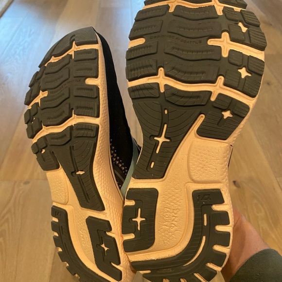 Brooks Ghost 14 Running Shoe. Sz 6 1/2. - Picture 6 of 6